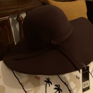 Perfect for fall brown hat